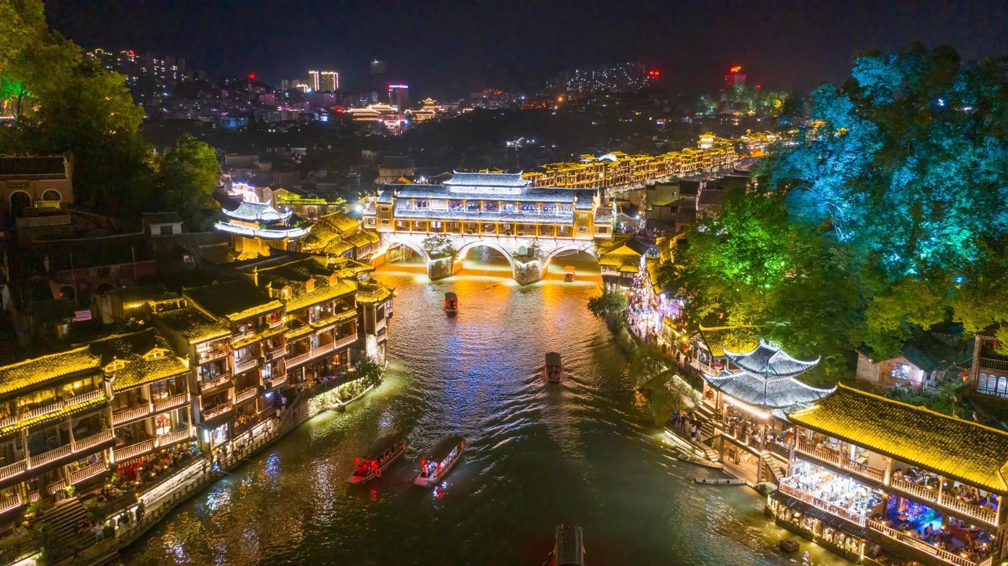 Hotel Hemu House à Fenghuang Extérieur photo